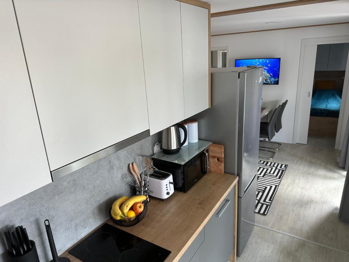Mobile Home Mare Blu Рованьска Экстерьер фото