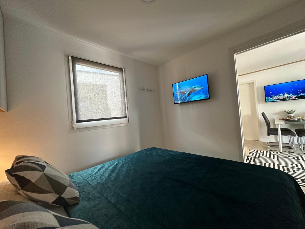 Mobile Home Mare Blu Рованьска Экстерьер фото